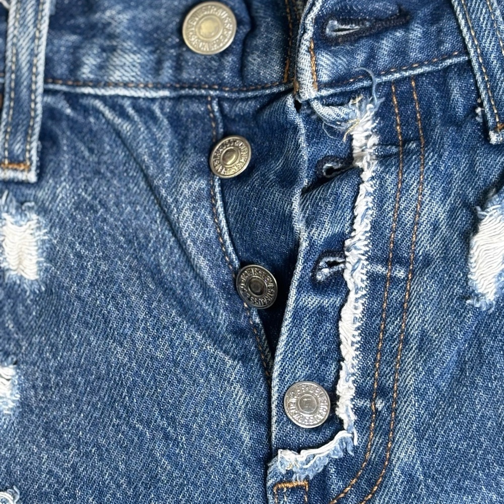 Levi's Classic Blue Ripped Jean Shorts - Picture 11 of 14
